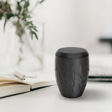 Laden Sie das Bild in den Galerie-Viewer, Bio-Tierurne Voronoi