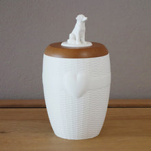 Laden Sie das Bild in den Galerie-Viewer, Bio-Tierurne Herz