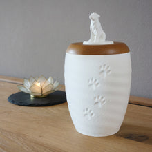 Laden Sie das Bild in den Galerie-Viewer, Bio-Tierurne Spuren